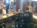 Terekam CCTV, Seorang Wanita Diteriaki Maling Saat Mencuri Emas di Pasar Murakata Barabai HST