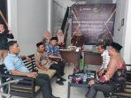 DPC-Partai-Demokrat-dan-KPU-serta-Bawaslu-Kabupaten-Banjar-di-Sentra-Gakkumdu.jpg