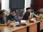DPRD-HSS-saat-menggelar-Rapat-Kerja-dengan-Pemkab-HSS.jpg