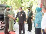 Danrem-101Antasari-Brigjen-Rudy-Puruwito-disambut-Bupati-Tabalong-H-Anang-Syakhfiani.jpg