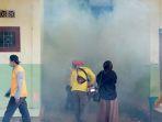 Dinkes-Kotabaru-lakukan-fogging-pengendalian-DBD.jpg