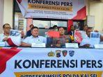 Ditreskrimsus-Polda-Kalsel-saat-melakukan-pers-rilis.jpg