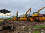 Ekskavator-amfibi-yang-ada-di-Kabupaten-HSU.jpg