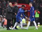 Enzo-Maresca-melakukan-pergantian-pemain-pada-laga-Chelsea.jpg