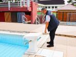 Fasilitas-olahraga-kolam-renang-salah-satunya-Starting-Blok.jpg
