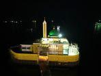 Foto-Masjid-kapal-pesiar-Kotabaru.jpg
