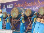 Foto-Nurholis-Huda-Keterangan-PENAMPILAN-peserta-Festival-Becatuk-Dauh-2025.jpg