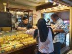 Foto-Penjualan-perhiasaan-emas-di-toko-Taisir-I-Banjarmasin.jpg