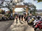 Gapura-pintu-masuk-kawasan-wisata-arabian-food.jpg