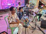 Gelaran-Musik-di-malam-Kotabaru-Tempoe-Doloe-kawasan-Wisata-Siring-Laut-Kotabaru1.jpg