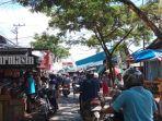 Geliat-aktivitas-warga-di-Komplek-Pasar-Kemakmuran-Kotabaru1.jpg