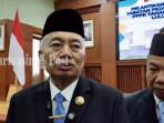 Gubernur-Kalsel-Muhidin-didampingi-Sekdaprov-Kalsel-M-Syarifuddin.jpg