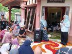 Hj-Erna-Lisa-Halaby-saat-bertemu-warga-Kompleks-Balitan-3.jpg