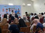 Hj-Erna-Lisa-Halaby-saat-deklarasi-dukungan-Warga-Sungai-Ulin.jpg