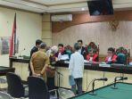 Hj-Noormiliyani-saat-menjadi-saksi-di-Pengadilan-Tipikor-Banjarmasin.jpg