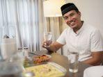 Ilustrasi-minum-air-putih.jpg