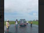 Jalan-terendam-di-Desa-Muara-Muning-dan-Desa-Masta-yang-masuk-wilayah-Kabupaten-Tapin.jpg