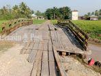 Jembatan-rusak-parah-di-Desa-Banua-Lawas-RT-8-Tabalong-kalsel-Jumat-22092023.jpg