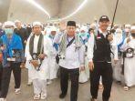 KaKanwil-Kemenag-Kalsel-HM-Tambrin-bersama-jemaah-pada-musim-Haji-2022.jpg