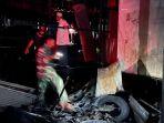 Kebakaran-hebohkan-warga-di-Jalan-Cempaka-Raya-Kelurahan-Basirih.jpg