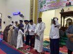 Kegiatan-pemberian-penghargaan-satri-program-SDSM-Masjid-Darul-Hasanah.jpg