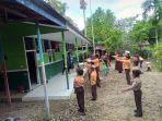 Kegiatan-siswa-di-salah-satu-sekolah-krisis-siswa-SDN-Seranggan-1-di-Desa-Asam-HSS.jpg