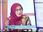Kepala-SMAN-1-Pengaron-Hj-Ayu-Herlina-Rustam-di-acara-BTalk-Kamis-30112023-sore.jpg