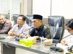 Ketua-Komisi-IV-DPRD-Kalimantan-Selatan-Luthfi-Saifuddin-audiensi-dengan-buruh-Rabu-21062023.jpg