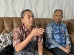 Ketua-Tim-Dokter-Anak-Kalsel-untuk-vaksin-dengue-Prof-dr-Edi-Hartoyo.jpg
