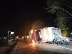 Kondisi-truk-bermuatan-batubara-yang-terbalik-di-Jalan-Walangsi-Kapar-HST-1.jpg