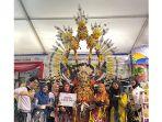 Kostum-Burung-Sulangking-dari-HST-usai-tampil-dalam-ajang-BSF.jpg
