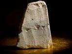 Kuitansi-ini-berusia-2000-tahun-dan-dicatat-pada-batu.jpg