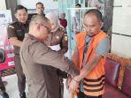 Lepas-borgol-oleh-Kajari-Tapin-Adi-Fakhruddin-pada-tersangka-Uspuri-melalui-proses-RJ-08082023.jpg