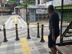 Lokasi-tiang-pembatas-di-trotoar-kawasan-Bandarmasih-Tempo-Doeloe-hilang-diduga-dicuri12.jpg