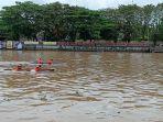 Lomba-Balap-Jukung-di-Sungai-Martapura-Banjarmasin.jpg