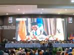MENANGIS-Rektor-ULM-Prof-Ahmad-Alim-Bachri-DD.jpg