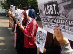 Mahasiswa-bandung-tolak-LGBT-sesama-jenis-gay.jpg