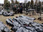 Mayat-berbaris-untuk-diidentifikasi-oleh-forensik-dand-i-pemakaman-di-Bucha-utara-Kyiv.jpg