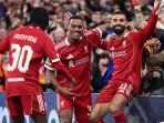 Mohamed-Salah-beserta-rekannya-di-Liverpool-merayakan-gol-dalam-laga-Liga-Inggris.jpg