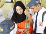 PT-Arutmin-Indonesia-sosialisasi-melawan-polusi-plastik-kepada-siswa-SMPN-2-Kintap.jpg