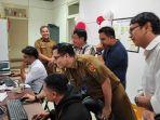 Pansus-IV-DPRD-Banjarbaru-saat-mengunjungi-ruangan-rekam-medik-elektronik-RSD-Idaman.jpg