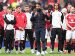 Pelatih-Manchester-United-Ruben-Amorim-memberikan-pengarahan-kepada-para-pemain.jpg