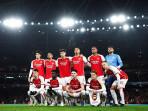 Pemain-Arsenal-melakukan-foto-bersama-sebelum-kick-off-laga-Liga-Inggris.jpg