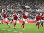 Pemain-Arsenal-merayakan-gol-dari-Gabriel-setelah-memastian-kemenangan-dramatis.jpg