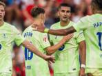 Pemain-Barcelona-merayakan-gol-ke-gawang-Mallorca-pada-pekan-pertama-Liga-Spanyol.jpg
