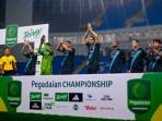Pemain-Persela-sapa-penonton-di-Balikpapan.jpg