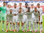banjarmasin/Pemain-Real-Madrid-melakukan-sesi-foto-bersama-sebelum-melawan-Atletico-Madrid-di-Liga-Spanyol.jpg