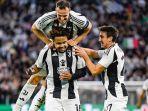 Peman-Juventus-bahu-membahu-menciptakan-gol-dalam-suatu-laga.jpg