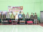 Pembukaan-turnamen-bulu-tangkis-Kopontren-Nurul-Hijrah-Cup-II-Rabu-05072203.jpg