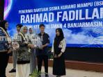 Pemprov-Kalsel-memberikan-bantuan-peralatan-sekolah-untuk-siswa-kurang-mampu.jpg